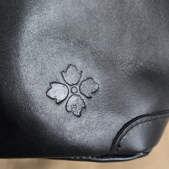 Patricia Nash Black Leather Tote - Picture 10 of 16